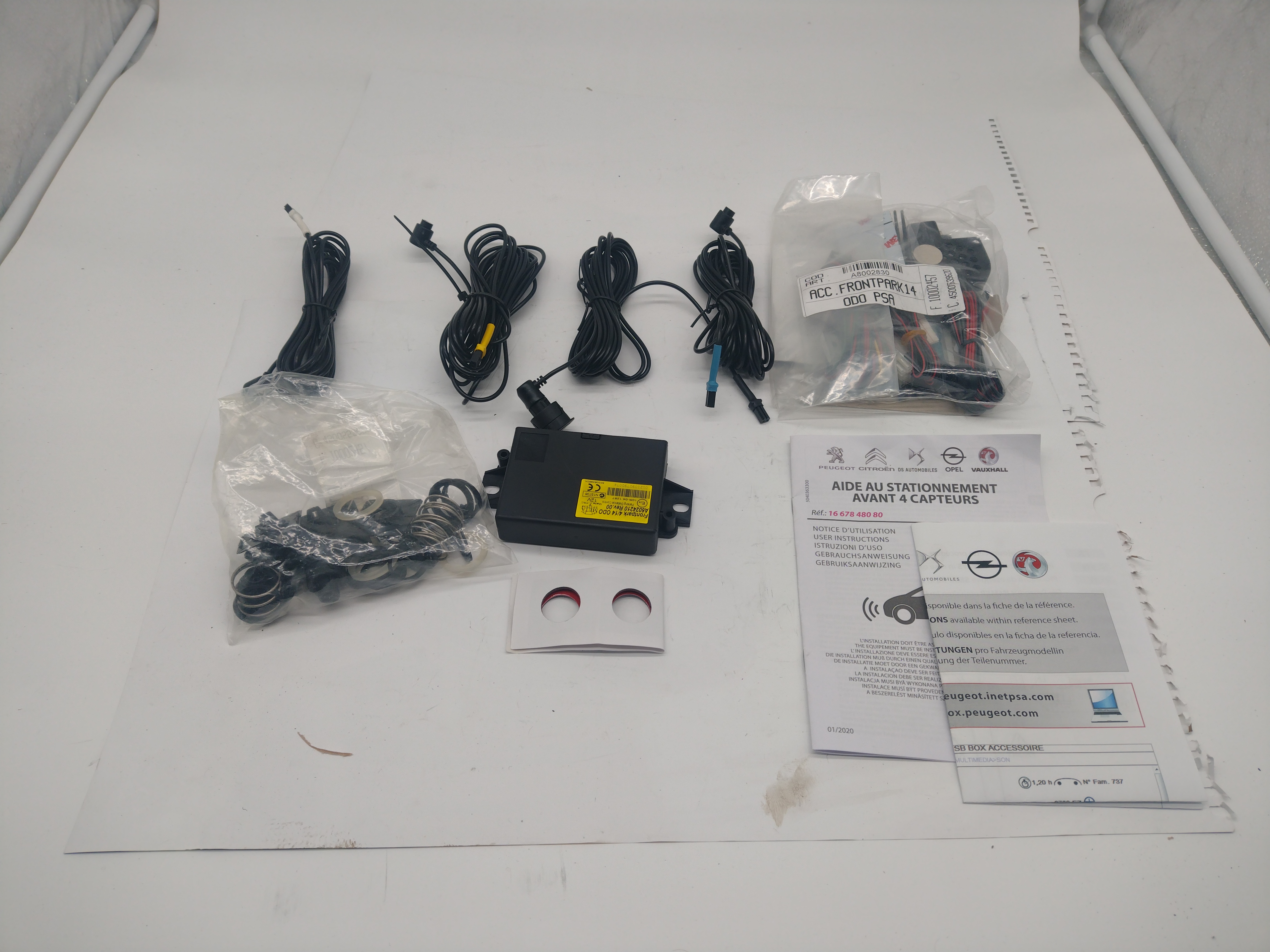 Peugeot / Citroen / Opel Astra L Einparkhilfe PDC Set vorne 1667848080 NEU NOS NEW