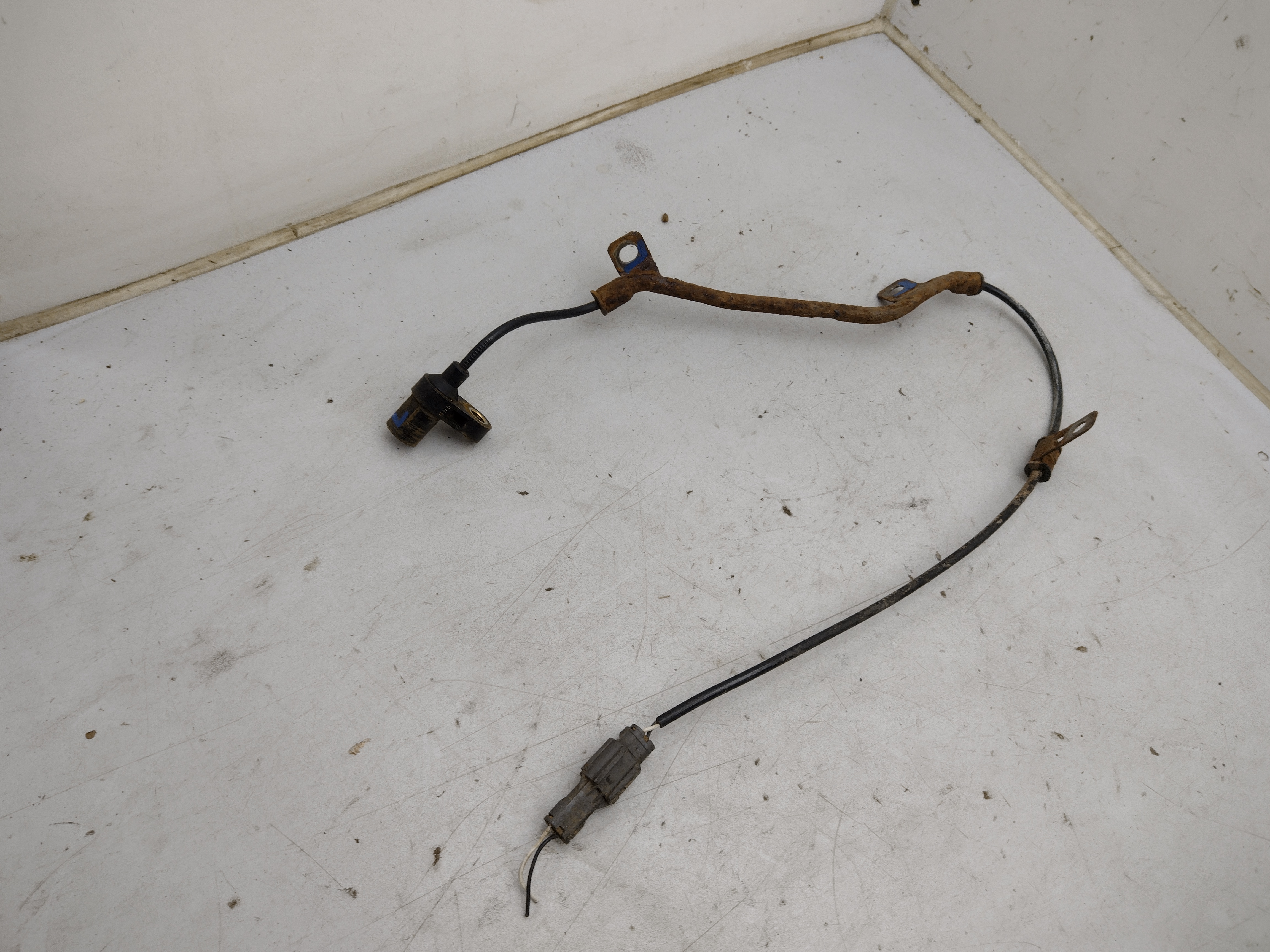 ABS Sensor hinten links von Subaru Legacy 3 BE BH / Outback 2 BE BH