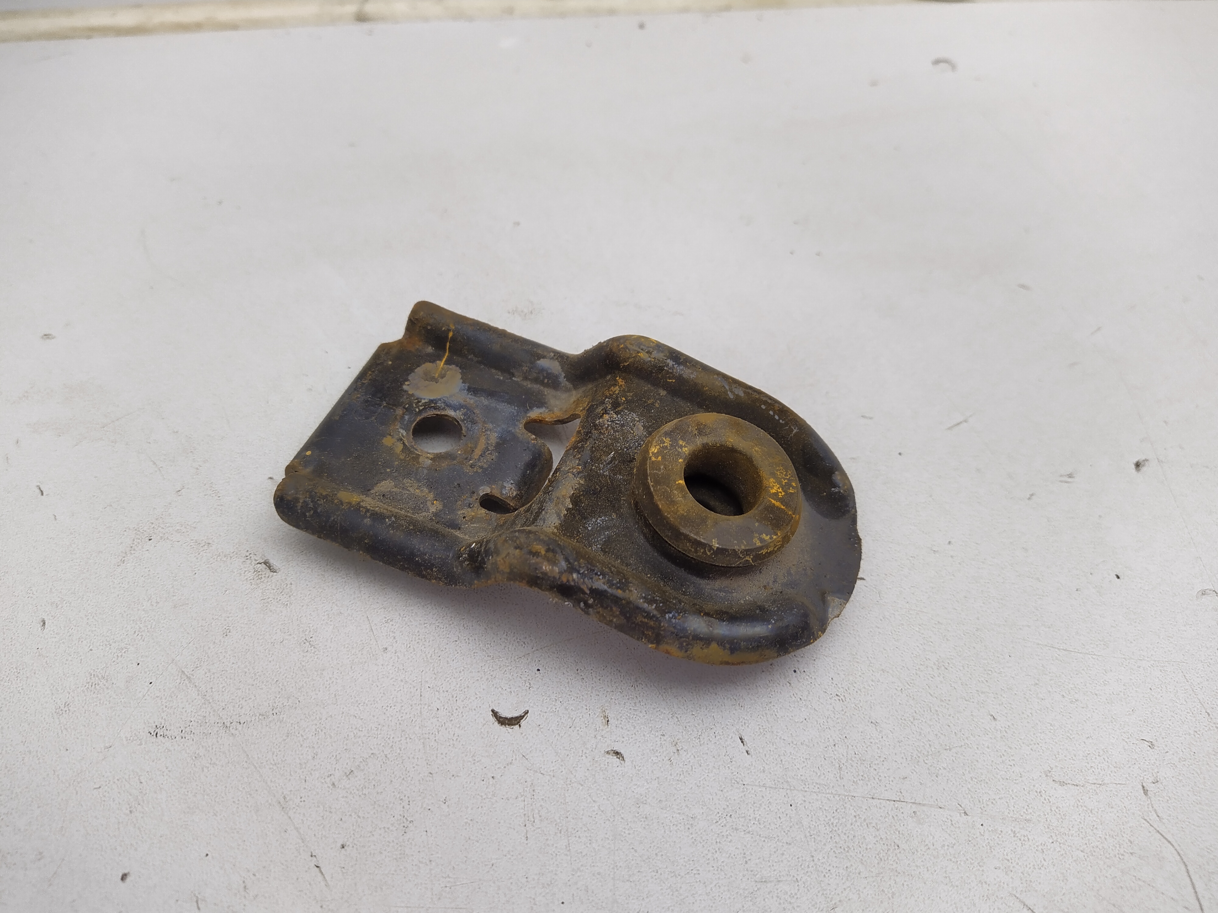 Kühlerhalter mit Gummi  von Subaru Impreza 2 GD GG Newage