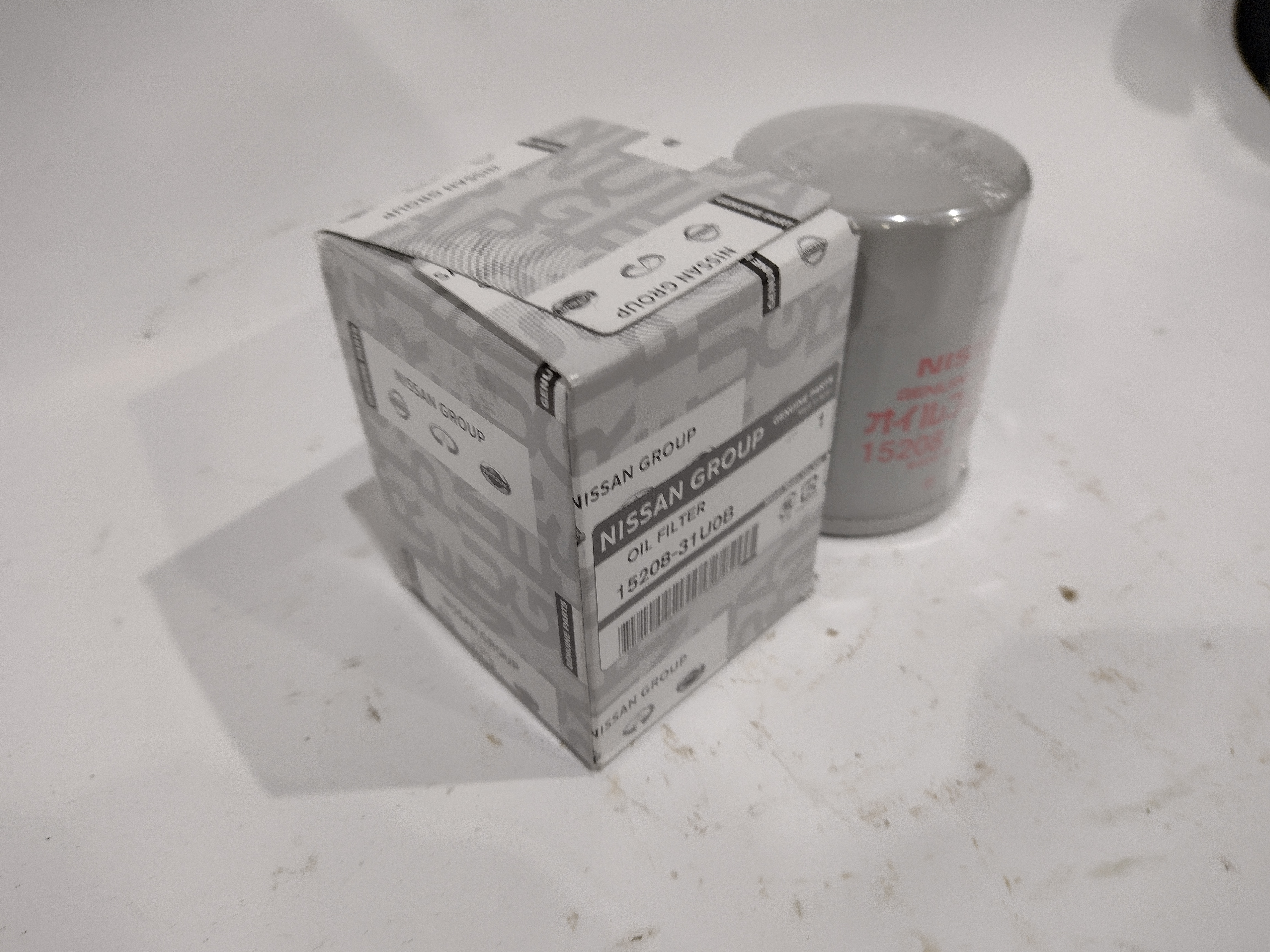Original Ölfilter Nissan GT-R R35 3.8 - 1520831U0B 15208-31U0B Original Ölfilter Nissan GT-R R35 3.8 - 1520831U0B 15208-31U0B