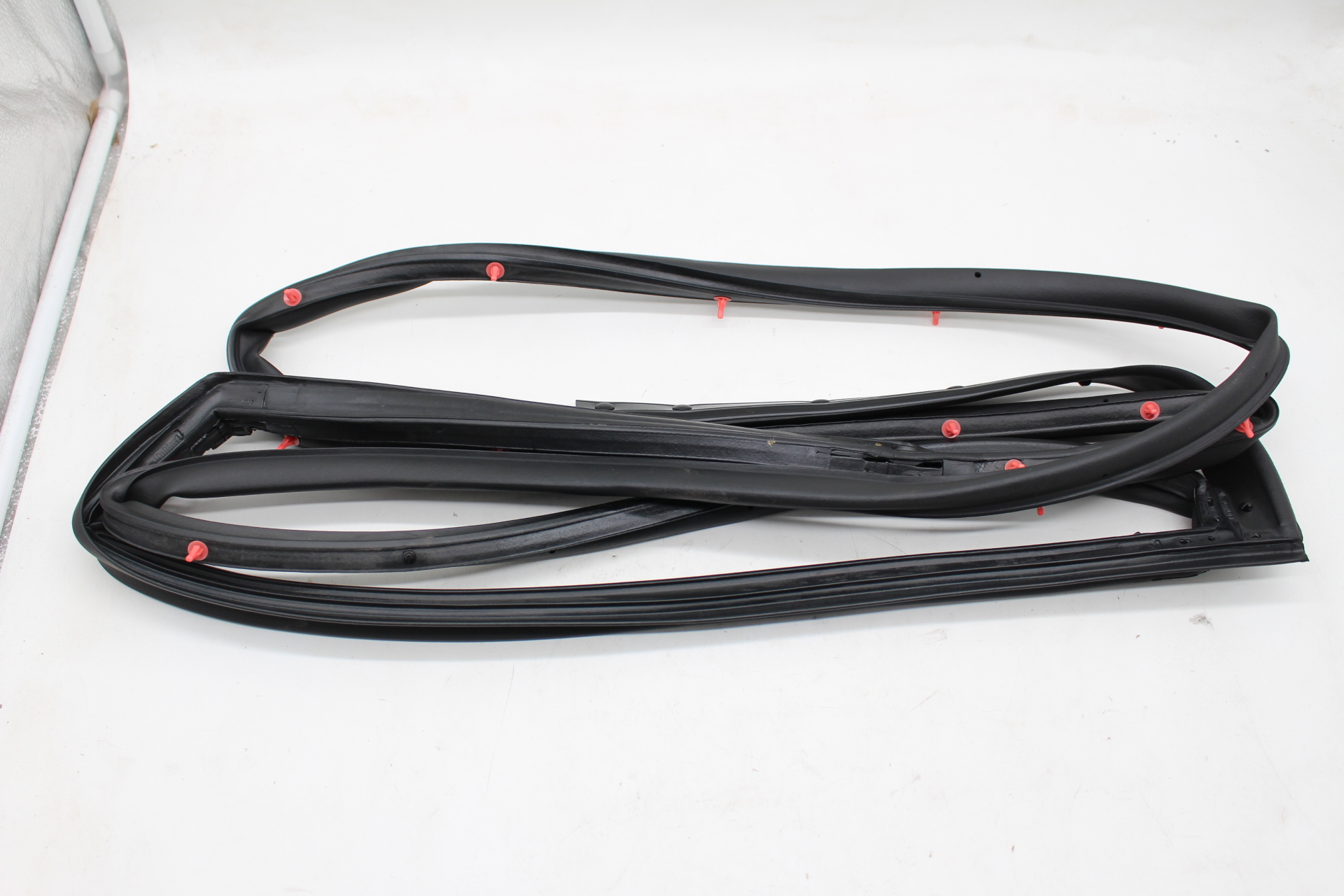 Hyundai Tucson Türdichtung hinten links 83130-D7000 W/Strip Rear Door LH