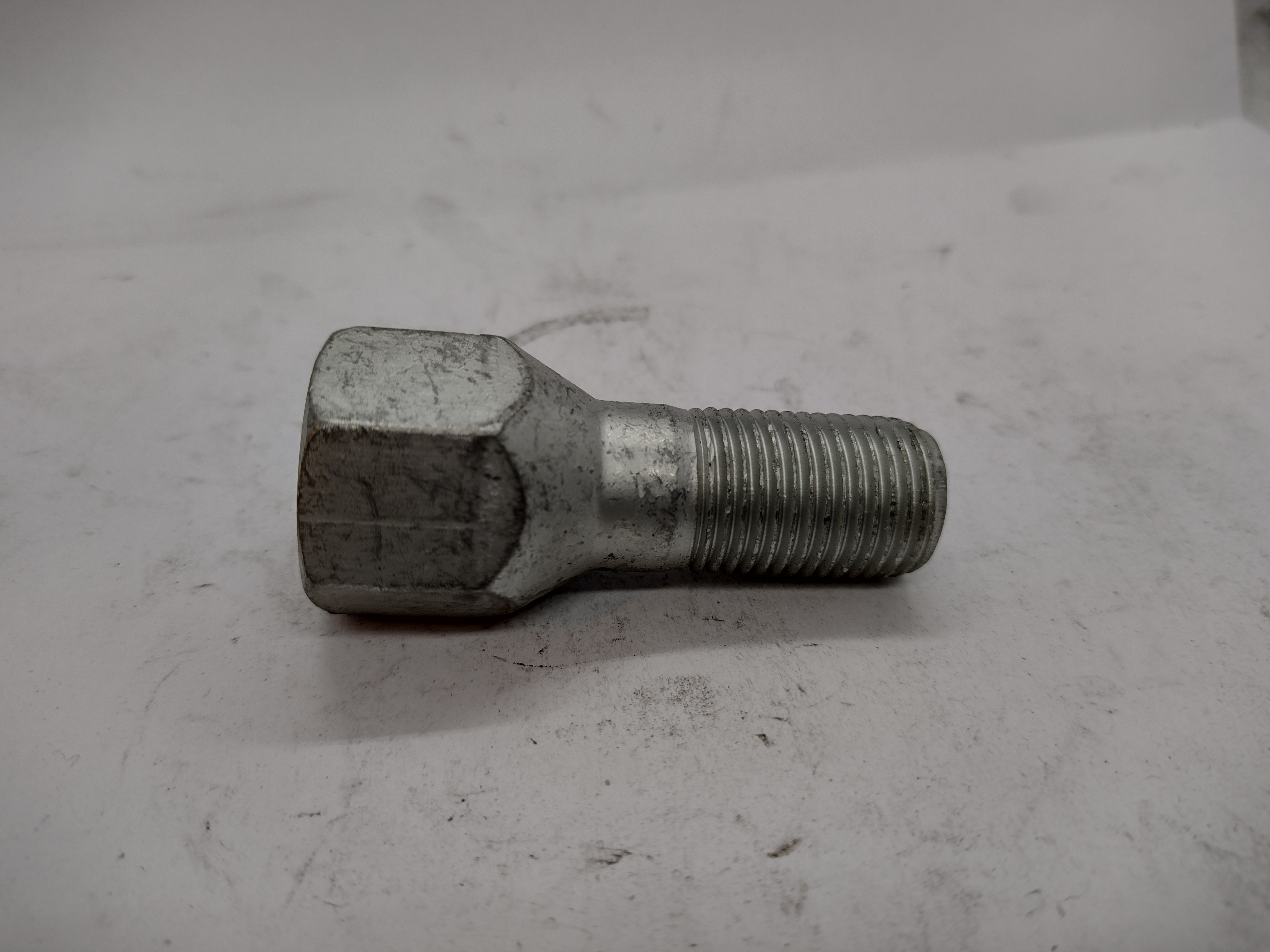 Citroen Jumper / Peugeot Boxer Radschraube 540554 NEU NOS NEW