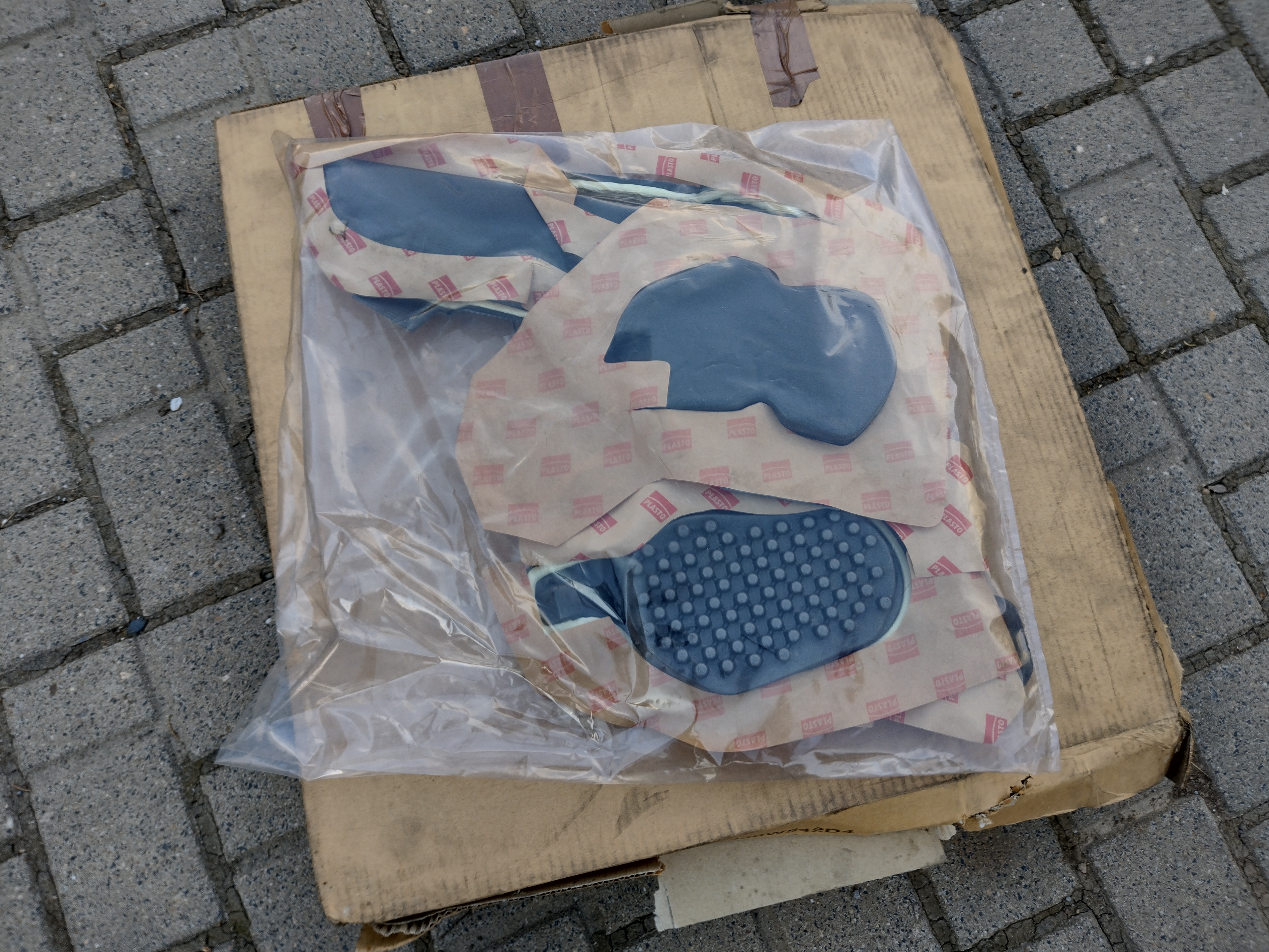 Peugeot / Citroen SATZ ABDICHT FOLIE TÜR 936565 NEU NOS NEW OEM