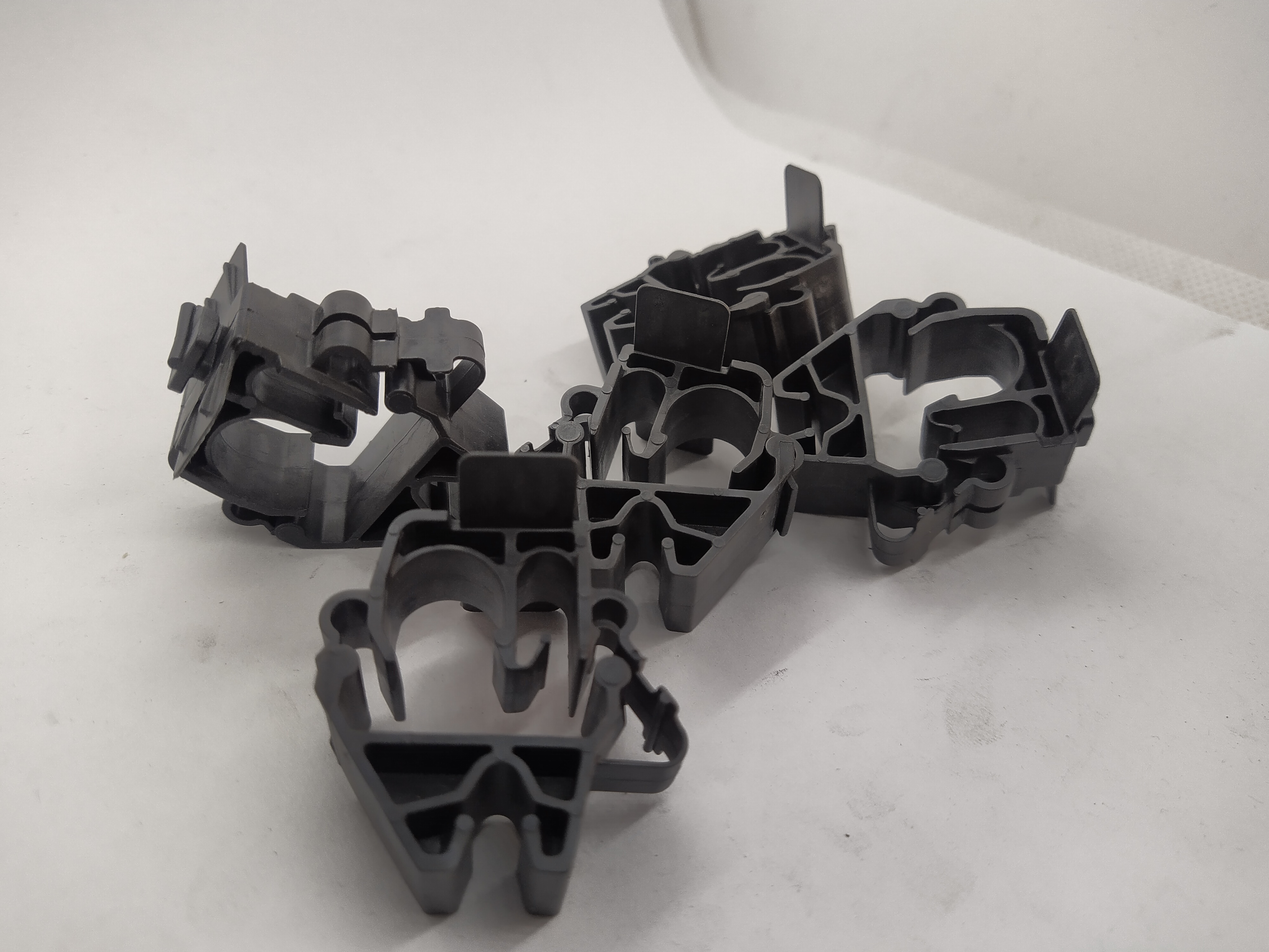 Original Citroen / Peugeot KLAMMER SEITENSCHEIBE 8329XV NEU NOS