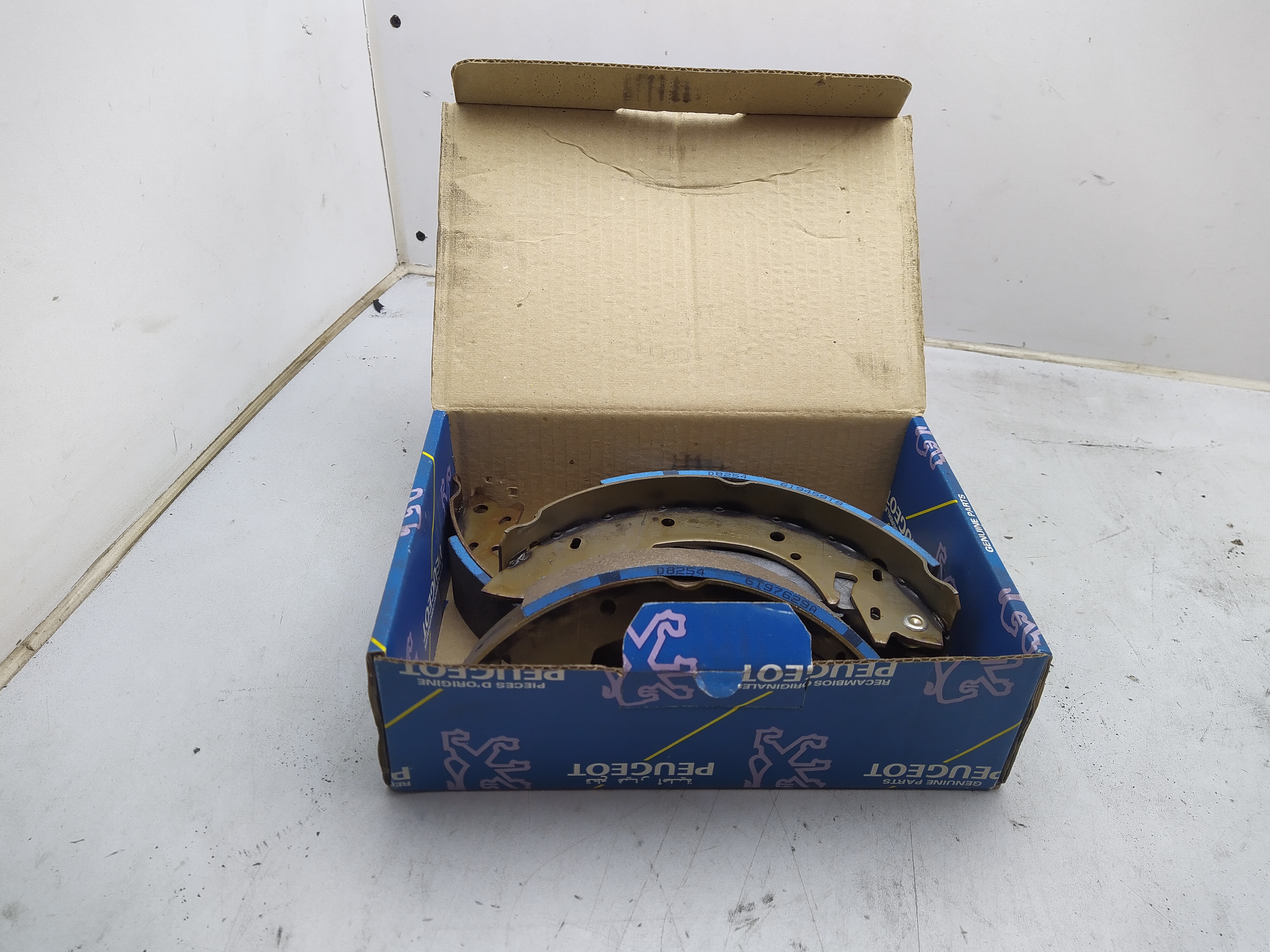 Peugeot Bremsensatz, Bremsbackensatz 424156 NEU NOS NEW