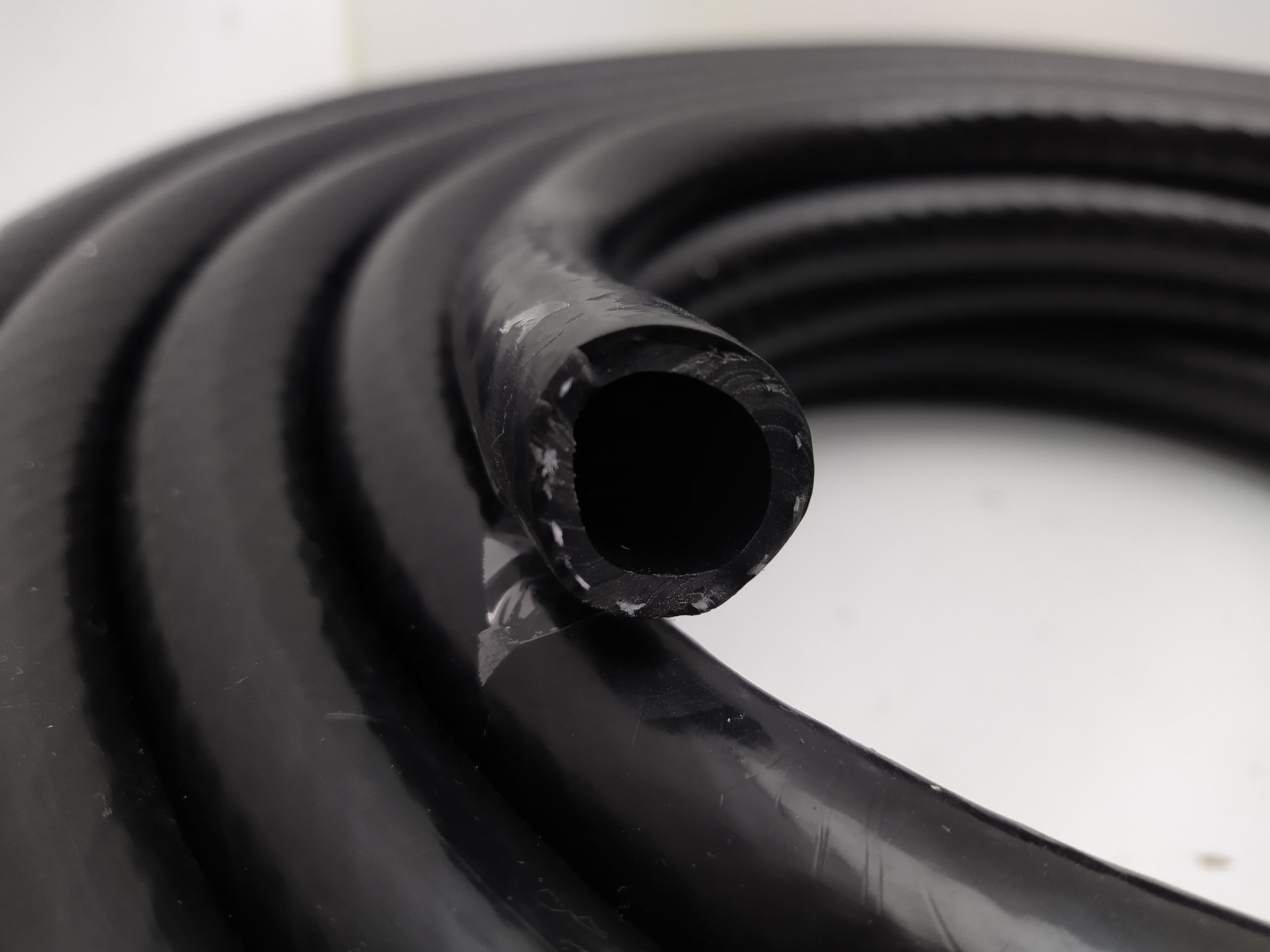 16mm Silikon Unterdruckschlauch verstärkt schwarz 16mm Silikon Unterdruckschlauch verstärkt schwarz
